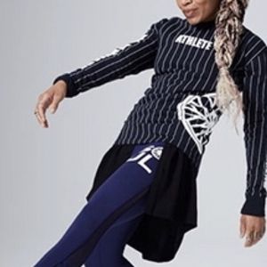 SOULCYCLE Warrior Athlete Legend Pinstripe Sweatshirt Sz M